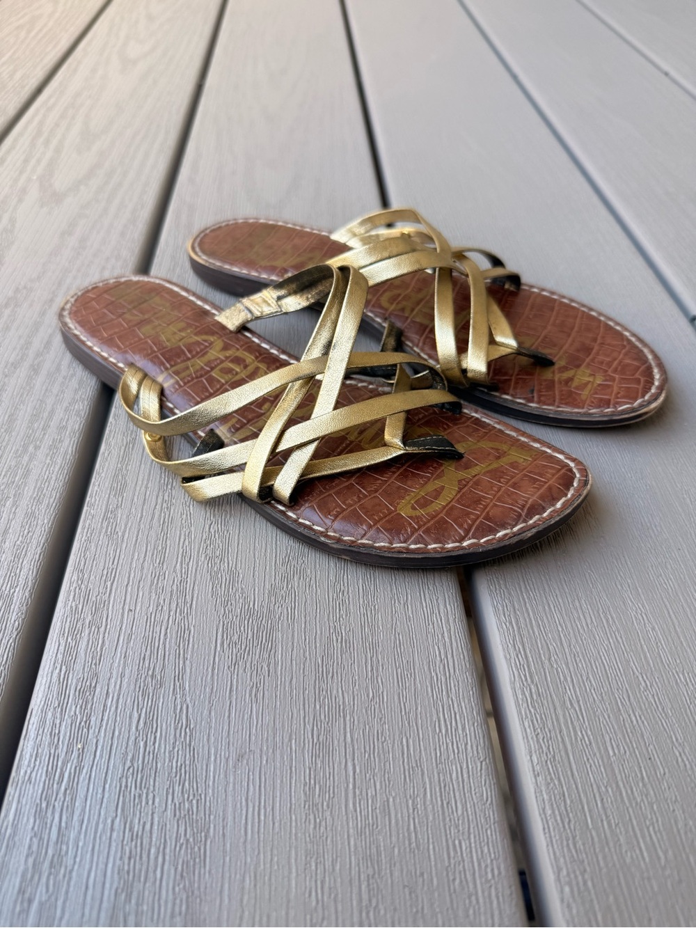Sam Edelman Gold Strappy Flat Sandals Size 8.5 Metallic